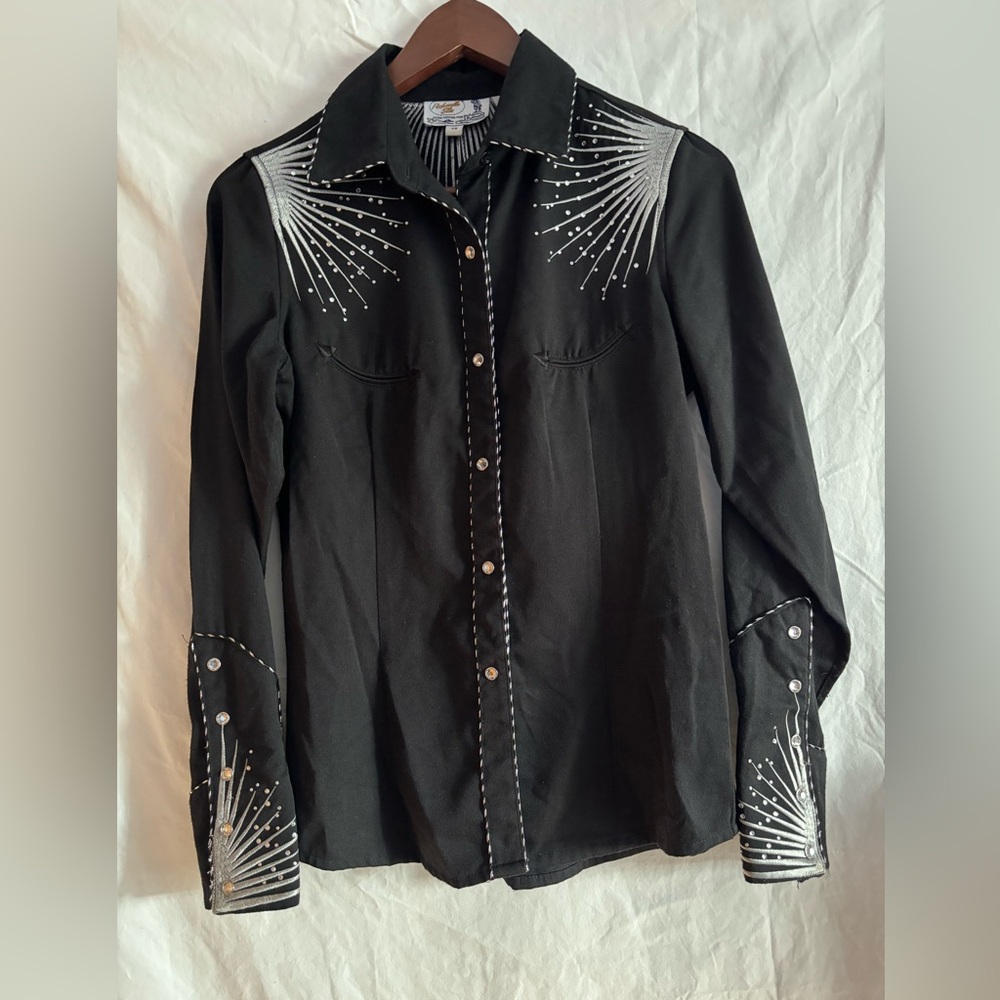 Vintage Panhandle slim fit black western button down with decorative embroidery - Picture 2 of 11